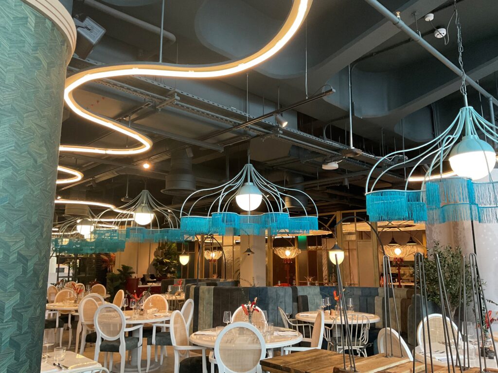 rosarium bar and restaurant lighting